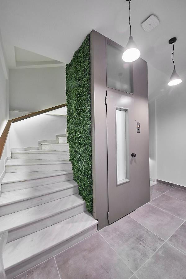 Live In A Funky & Renovated Studio Near Acropolis Atenas Exterior foto